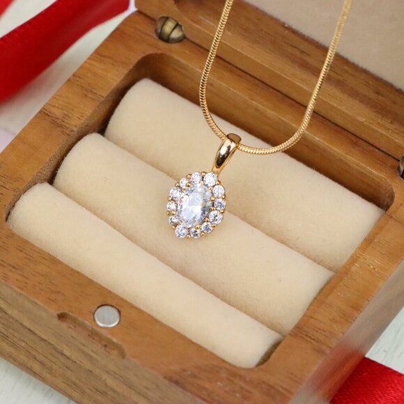 "Oval White Pendant with Halo Design in Gold-Plated Brass Setting, XPPT1812 - Picture 7 of 14